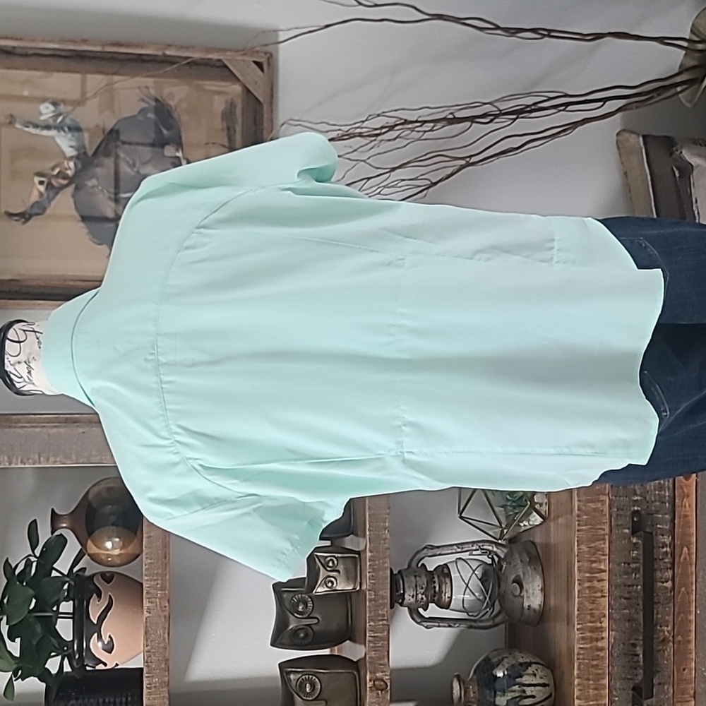 Columbia Light Mint Short-Sleeve Button-Up Shirt - Picture 5 of 10